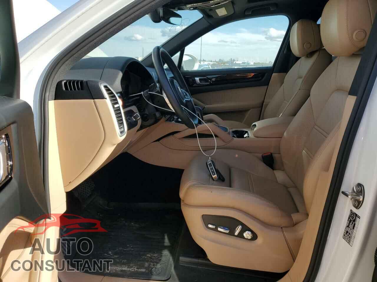 PORSCHE CAYENNE 2019 - WP1AA2AY0KDA09924