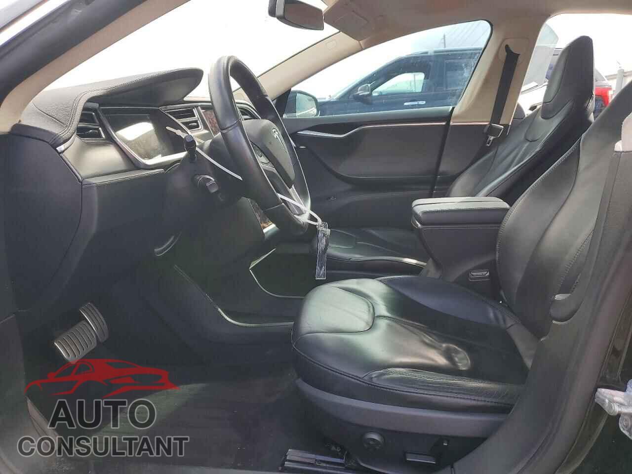 TESLA MODEL S 2013 - 5YJSA1DP8DFP28367