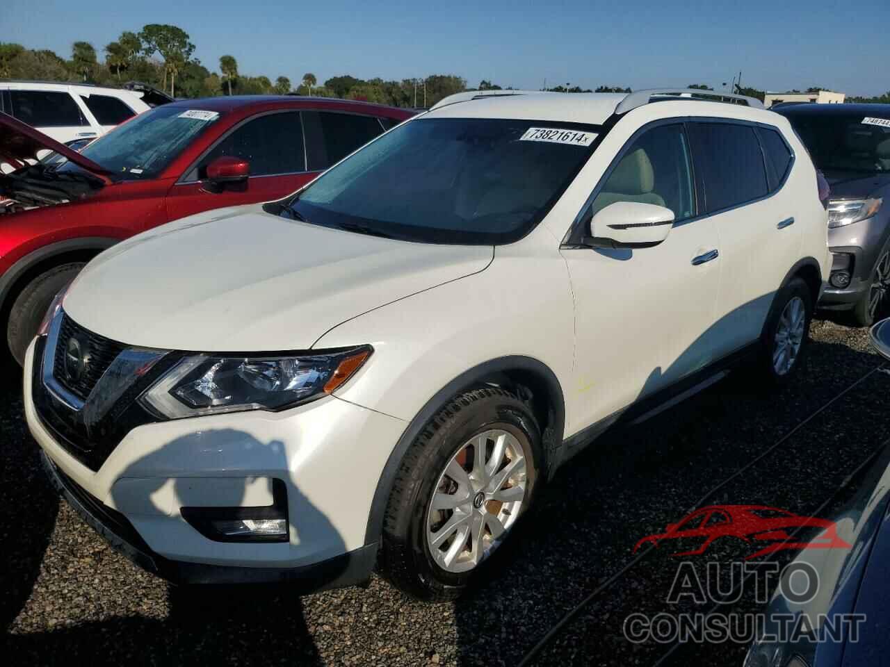 NISSAN ROGUE 2018 - 5N1AT2MT4JC744904