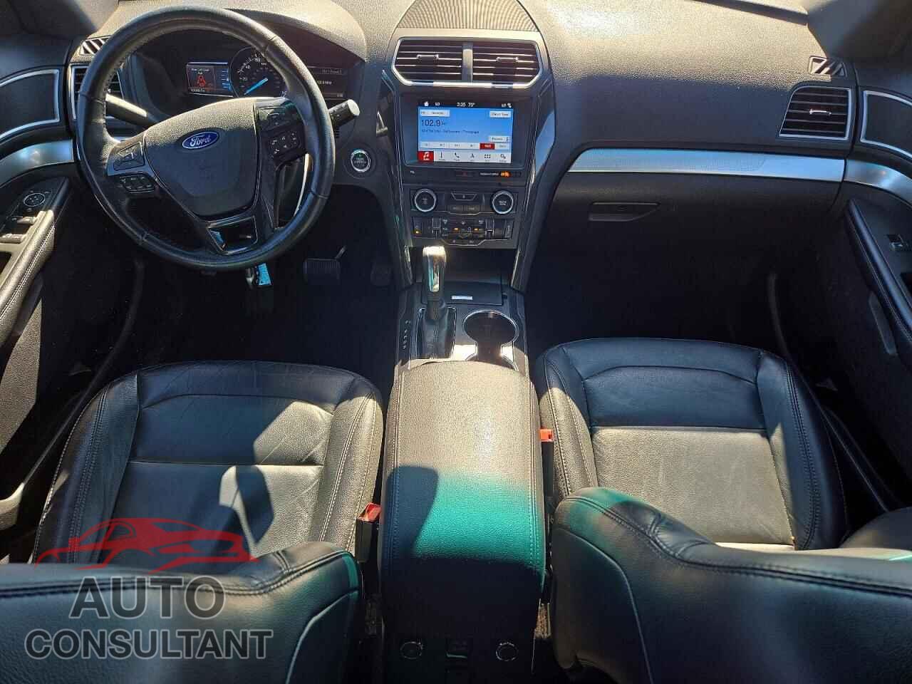 FORD EXPLORER 2017 - 1FM5K7D80HGB59849