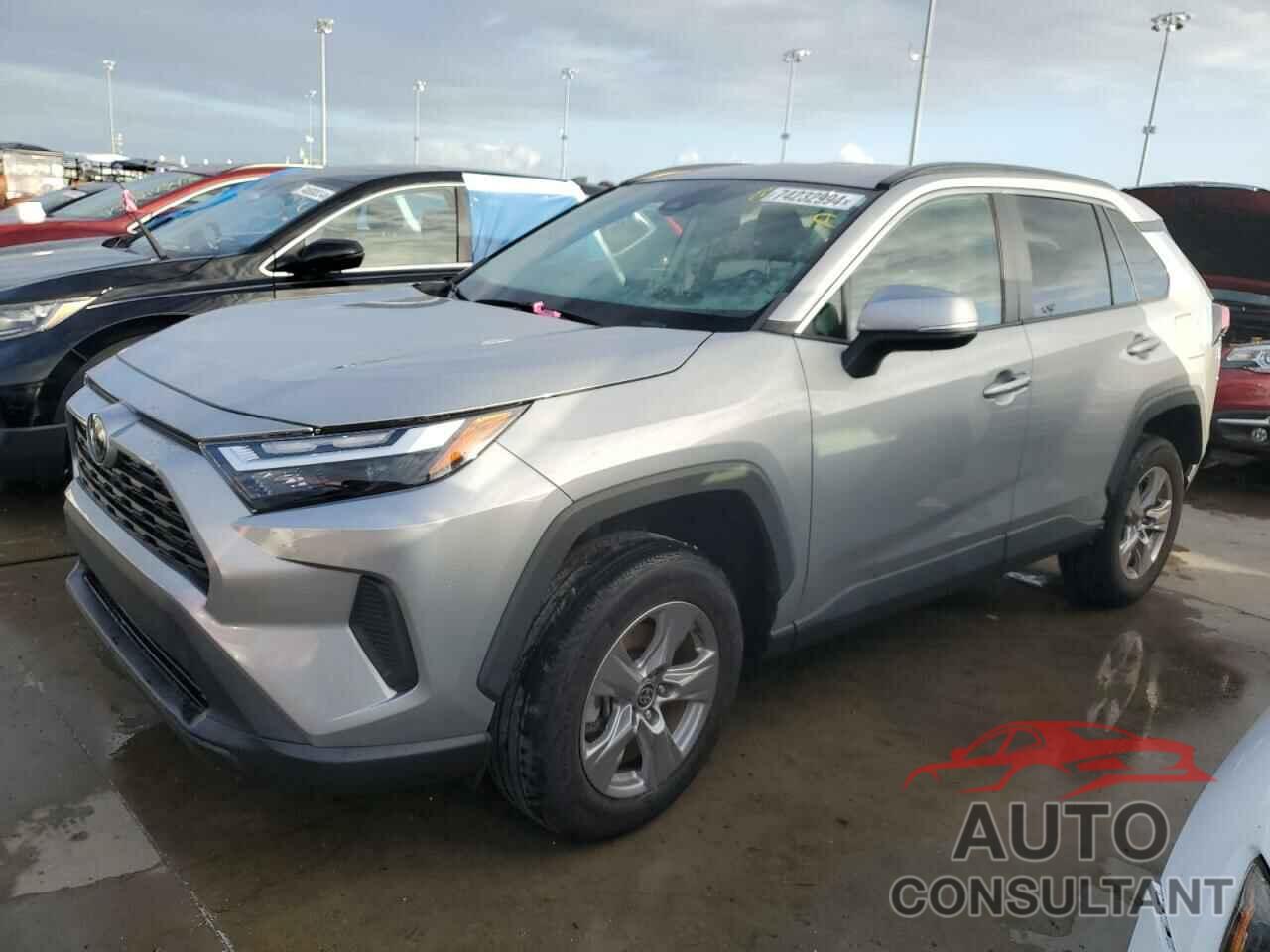 TOYOTA RAV4 2022 - 2T3W1RFV9NW236843