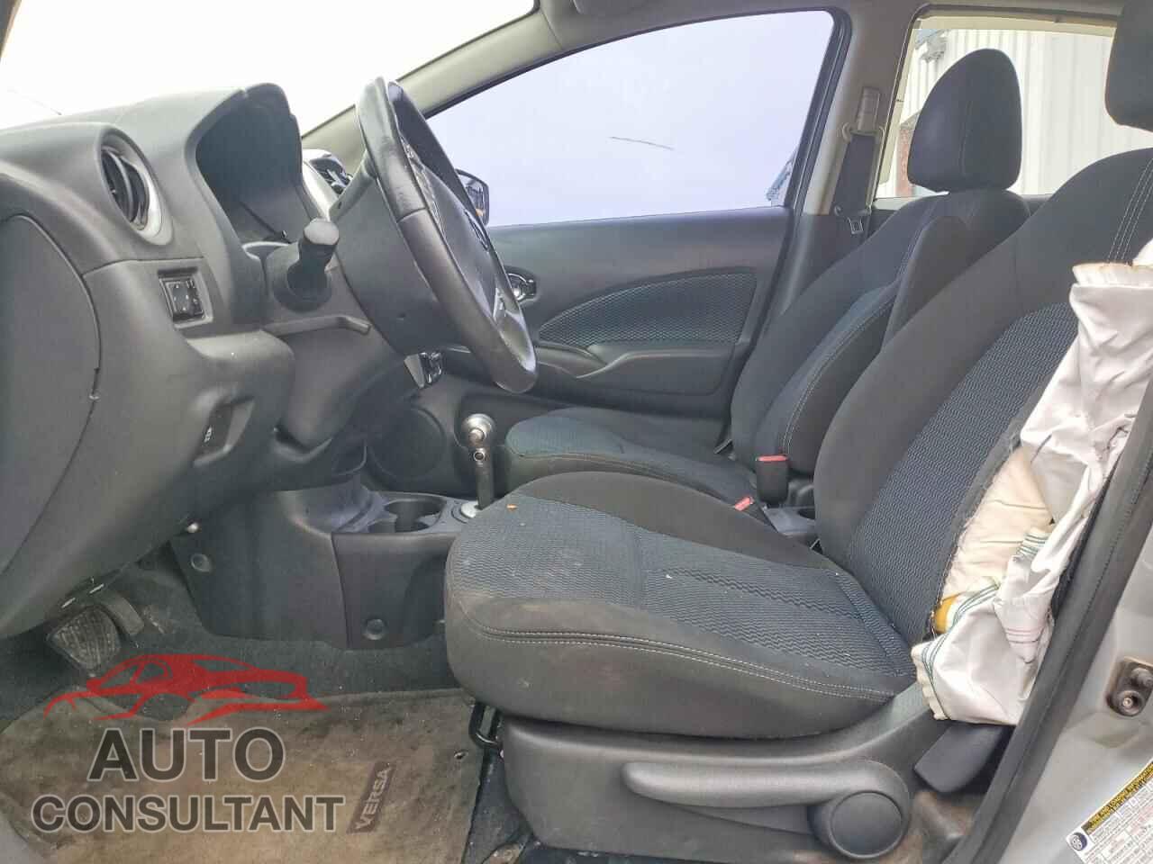 NISSAN VERSA 2015 - 3N1CE2CP7FL447605