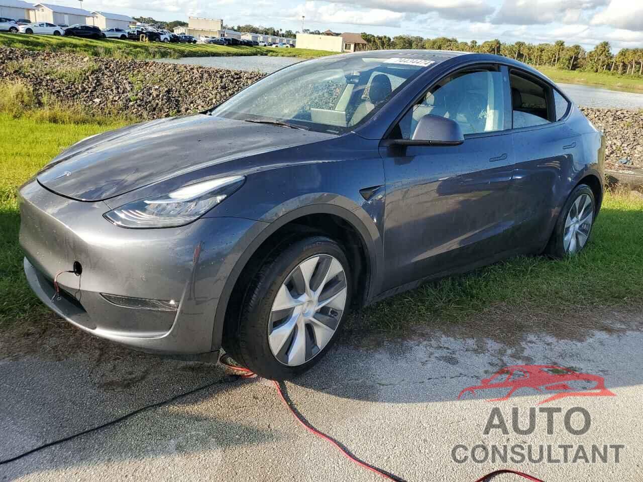 TESLA MODEL Y 2022 - 7SAYGAEE6NF576132