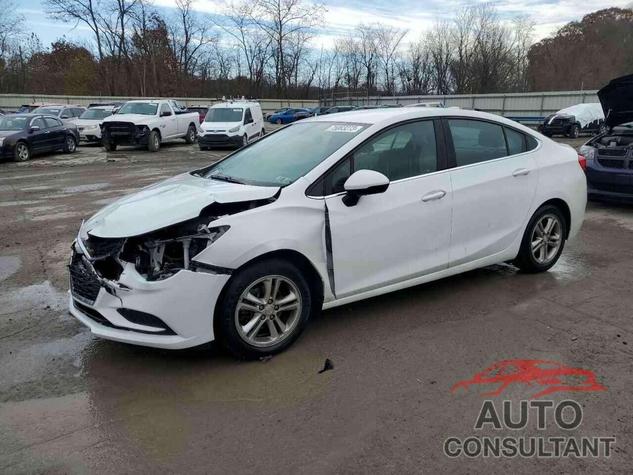 CHEVROLET CRUZE 2017 - 1G1BE5SM8H7103136