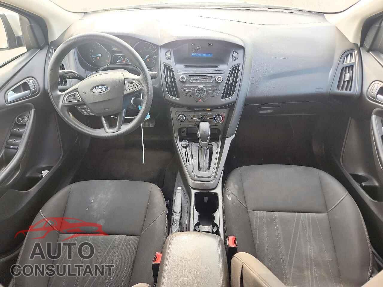 FORD FOCUS 2017 - 1FADP3F25HL331079