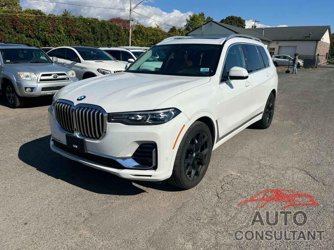 BMW X7 2021 - 5UXCW2C02M9E88356