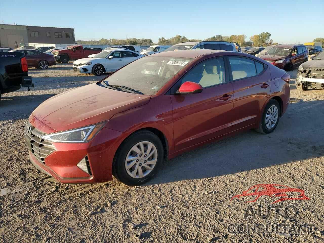 HYUNDAI ELANTRA 2019 - KMHD74LFXKU780018