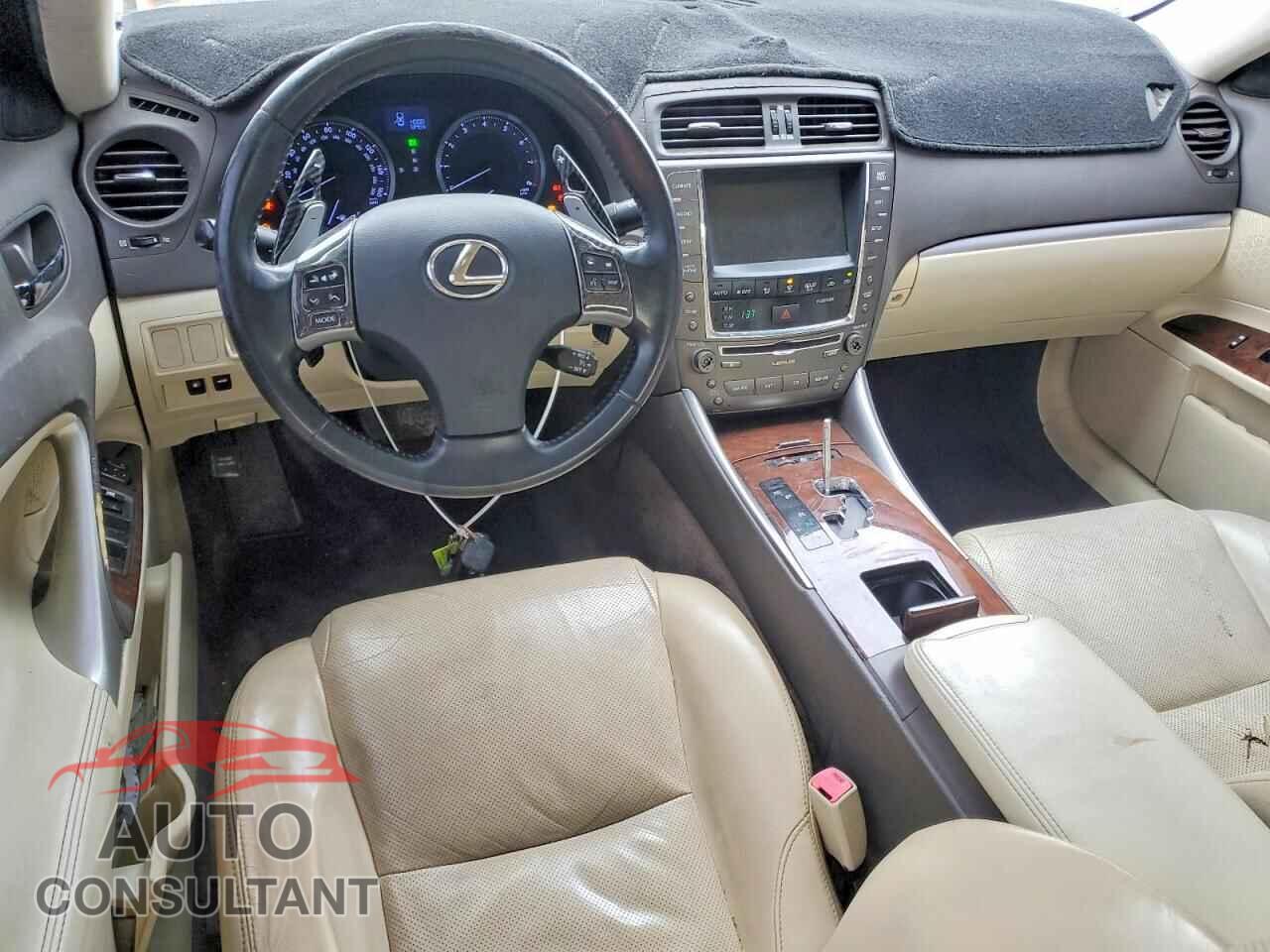 LEXUS IS 2011 - JTHBF5C21B5155243