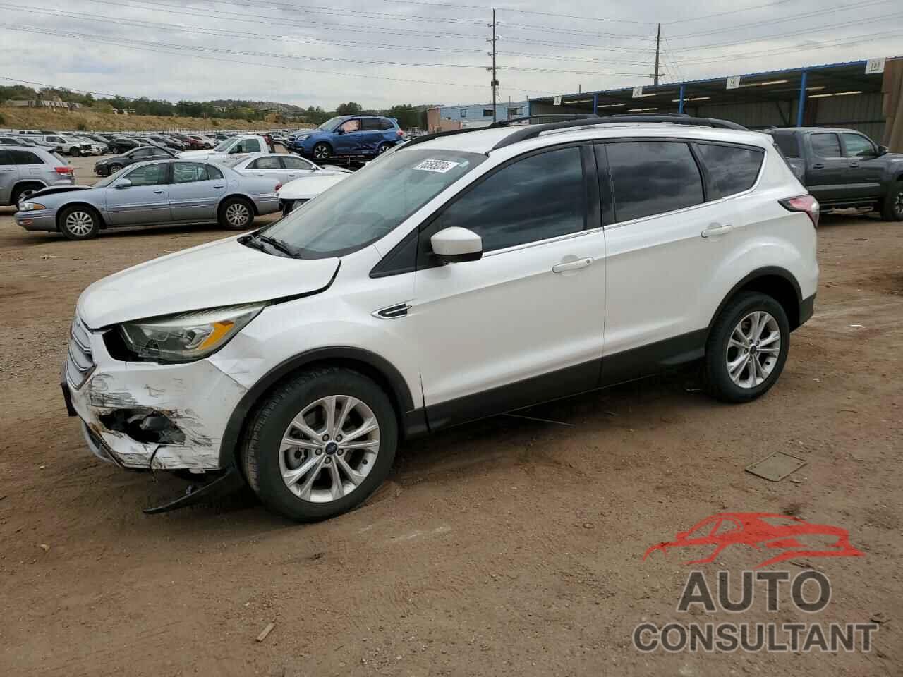 FORD ESCAPE 2017 - 1FMCU9G99HUC10803