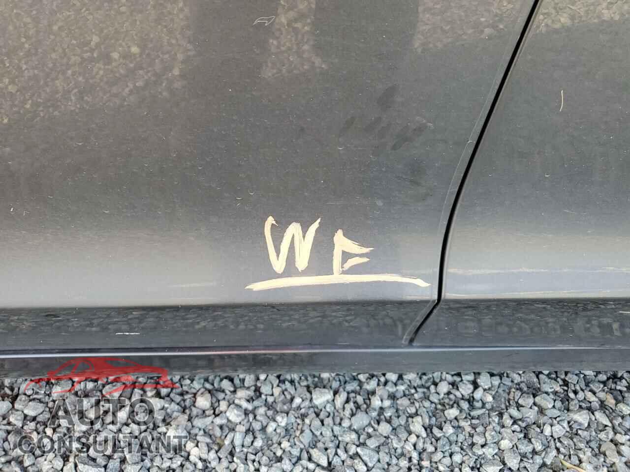 TESLA MODEL 3 2018 - 5YJ3E1EB2JF116740