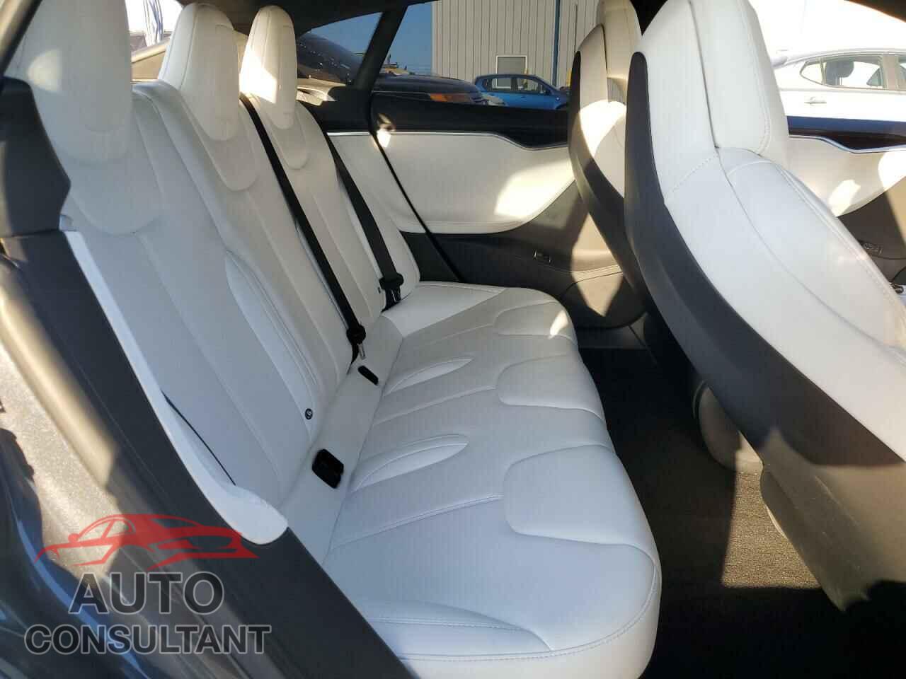 TESLA MODEL S 2017 - 5YJSA1E12HF188207