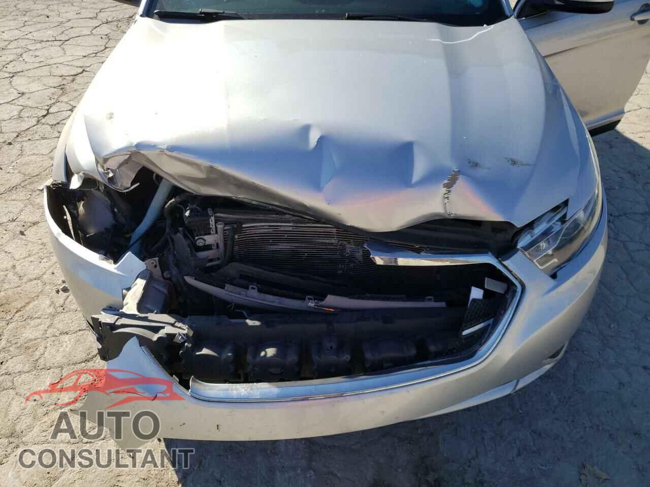 FORD TAURUS 2017 - 1FAHP2E89HG127623