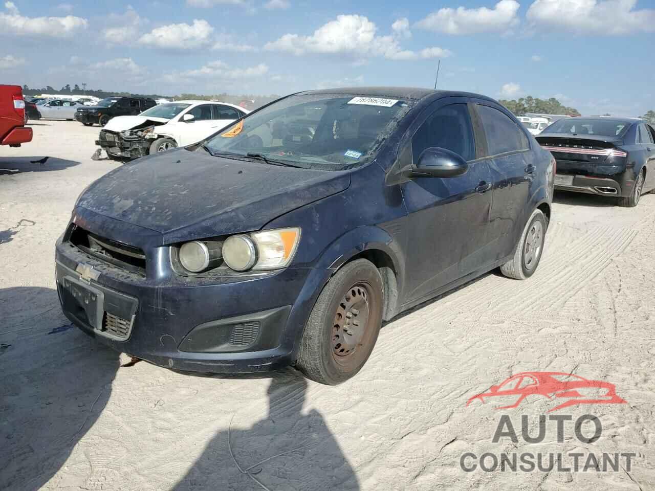 CHEVROLET SONIC 2015 - 1G1JA5SH2F4142426