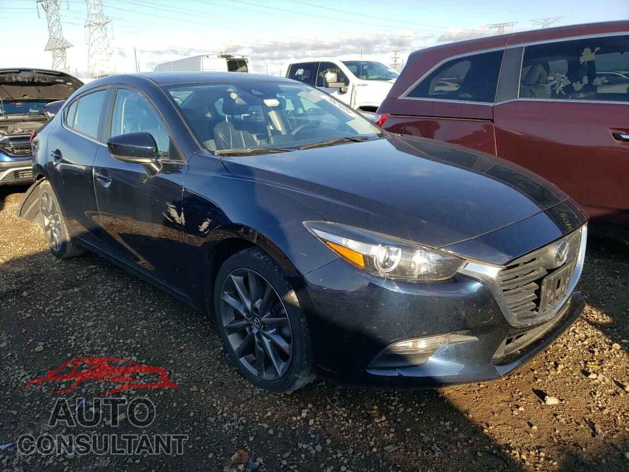 MAZDA 3 2018 - 3MZBN1V37JM185677