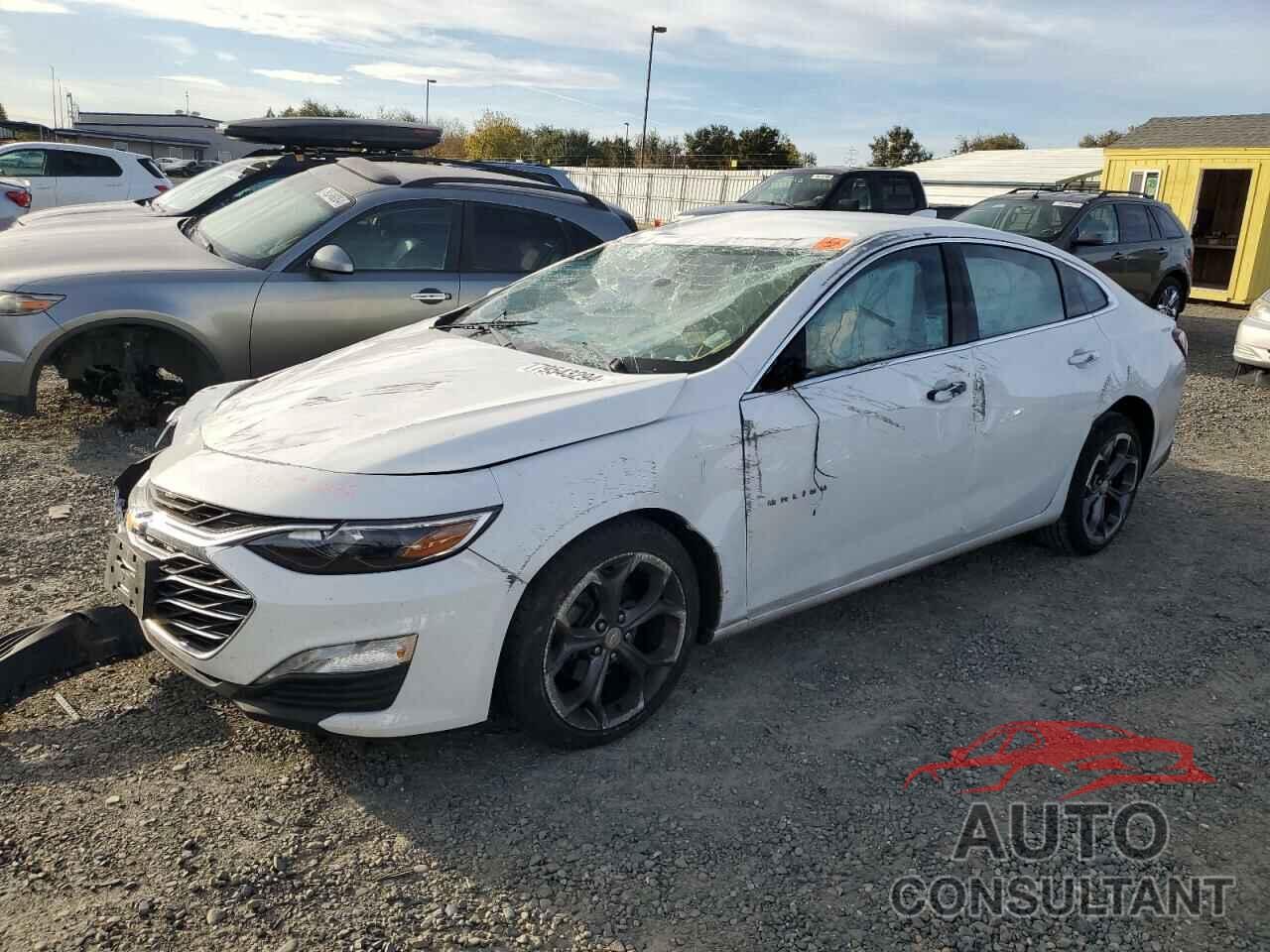CHEVROLET MALIBU 2021 - 1G1ZD5ST4MF068040