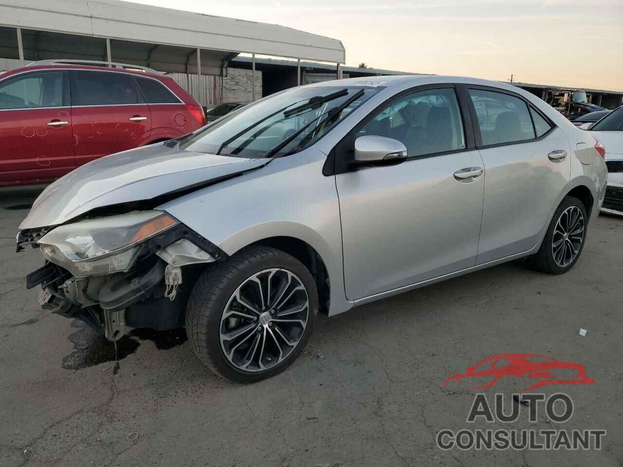 TOYOTA COROLLA 2015 - 5YFBURHE9FP324001