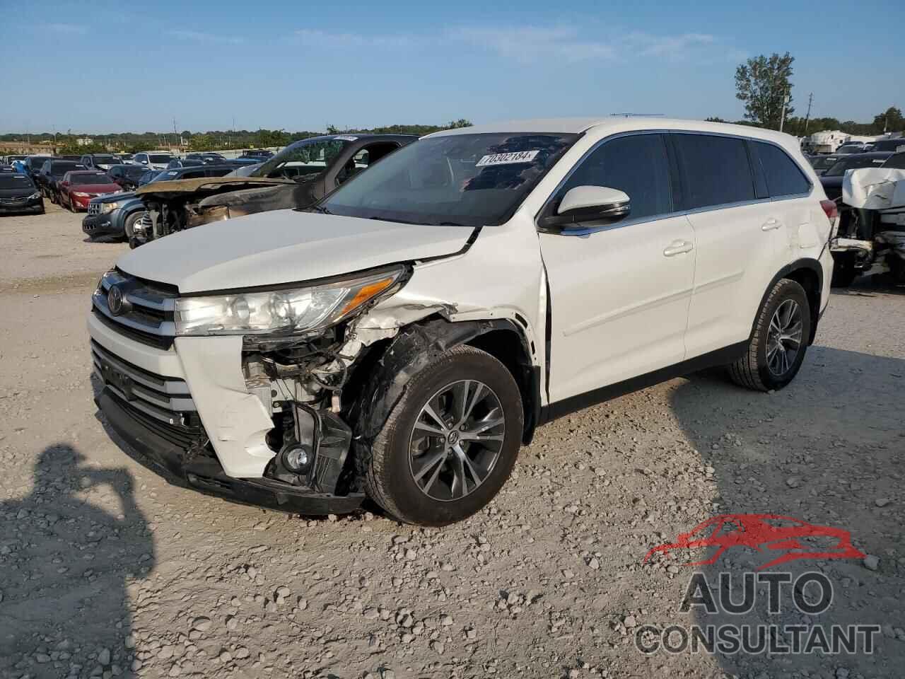 TOYOTA HIGHLANDER 2019 - 5TDBZRFH6KS921803