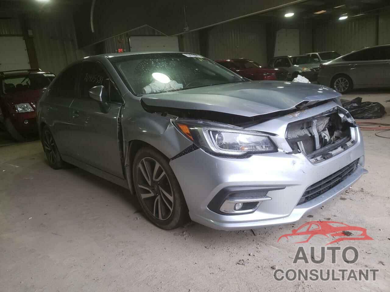 SUBARU LEGACY 2018 - 4S3BNAR63J3014742