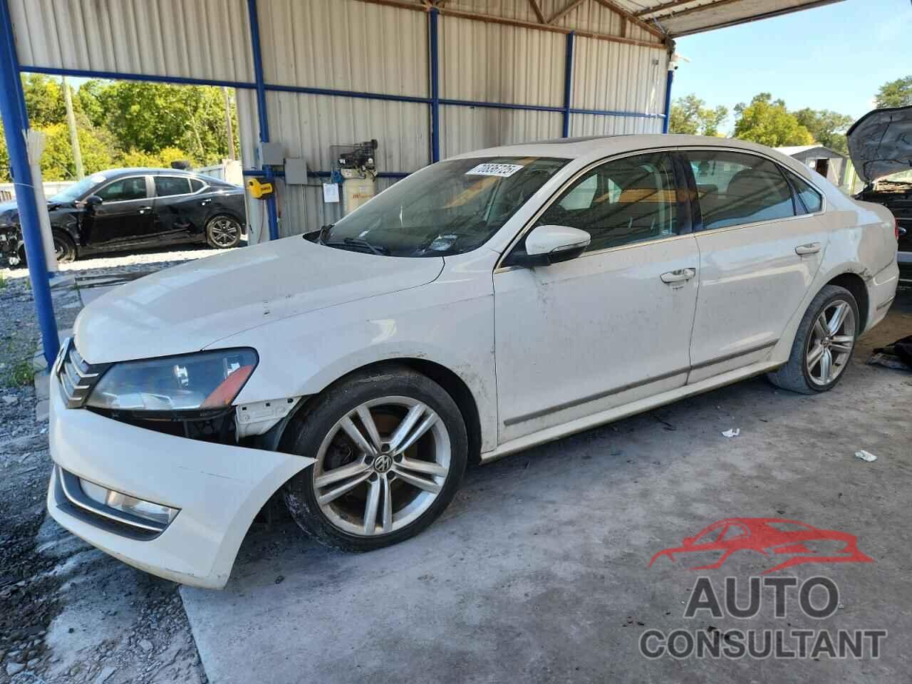 VOLKSWAGEN PASSAT 2012 - 1VWCN7A33CC012112