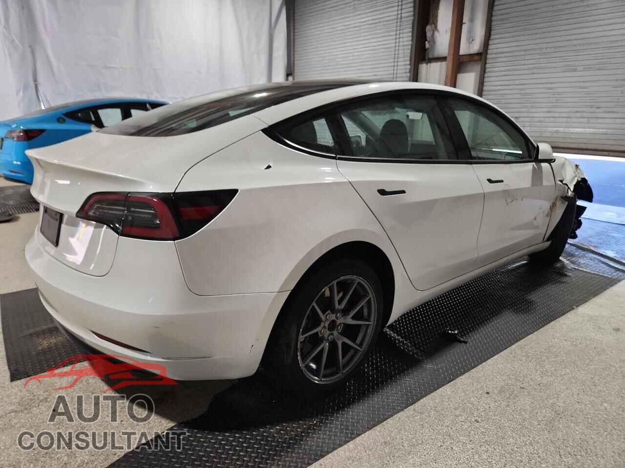 TESLA MODEL 3 2023 - 5YJ3E1EA9PF490195