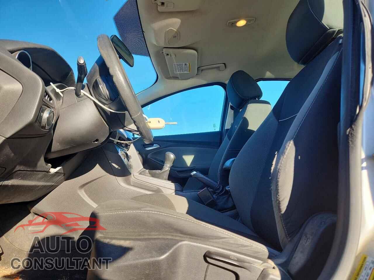 FORD FOCUS 2014 - 1FADP3F28EL434587
