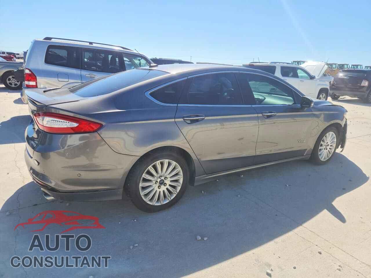 FORD FUSION 2013 - 3FA6P0SU8DR260499