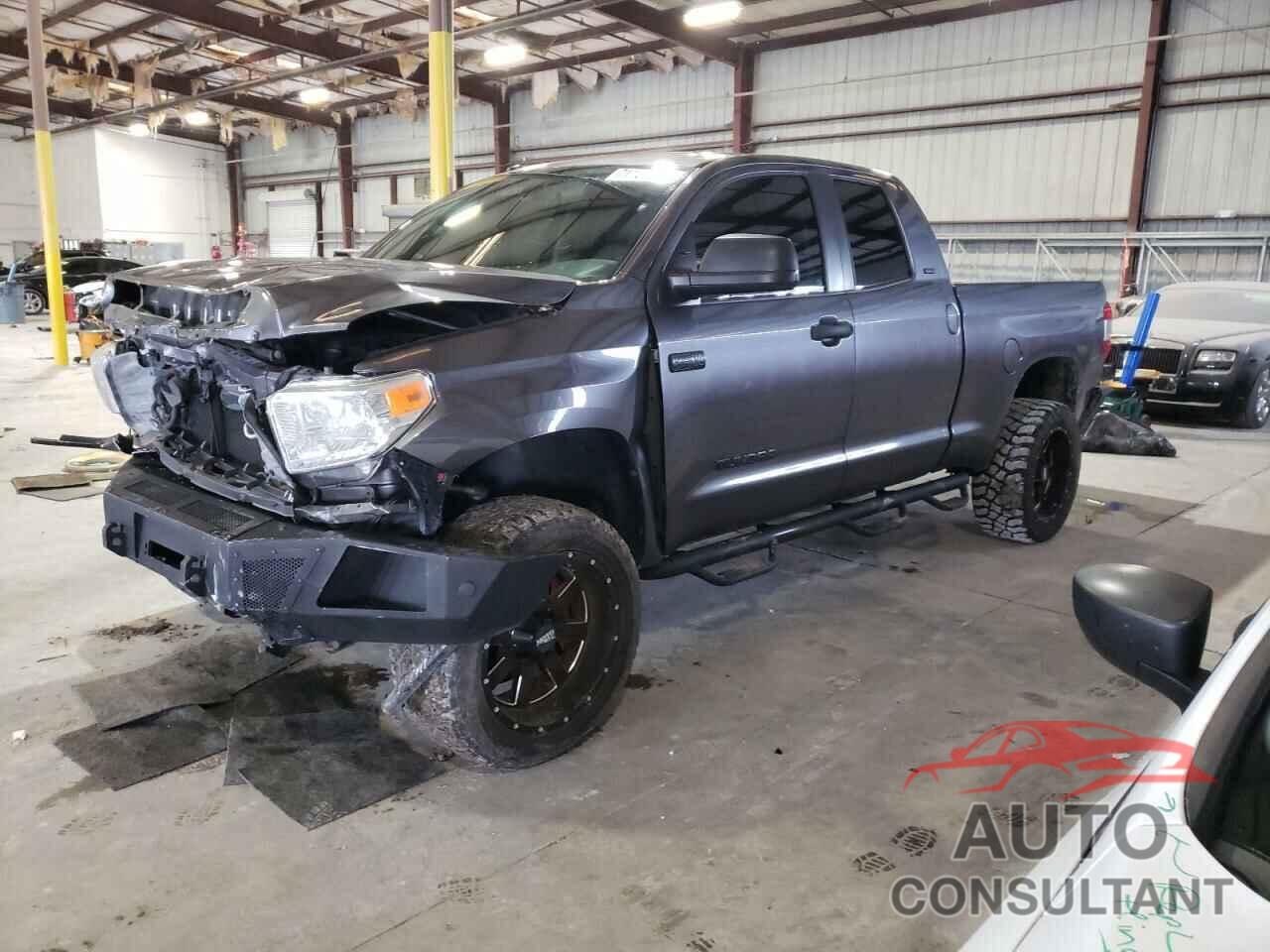 TOYOTA TUNDRA 2017 - 5TFRW5F17HX217583