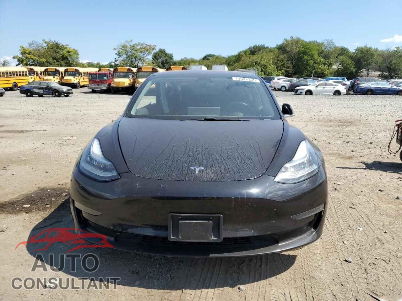 TESLA MODEL 3 2018 - 5YJ3E1EB0JF070521