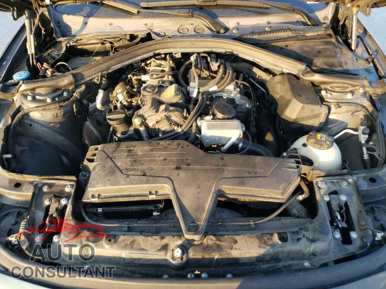 BMW 3 SERIES 2016 - WBA8E1G57GNU12082