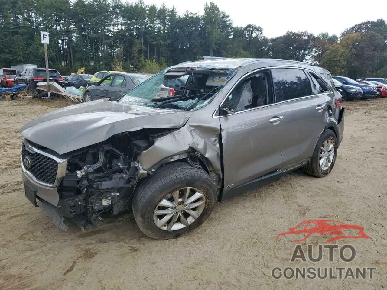 KIA SORENTO 2018 - 5XYPGDA36JG415216