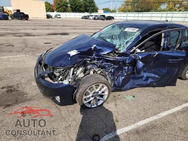 LEXUS IS 2011 - JTHCF5C28B5050879