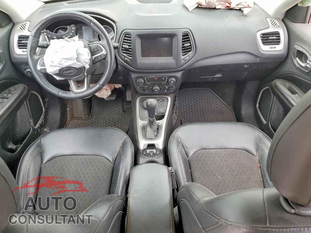 JEEP COMPASS 2019 - 3C4NJDBB0KT741635