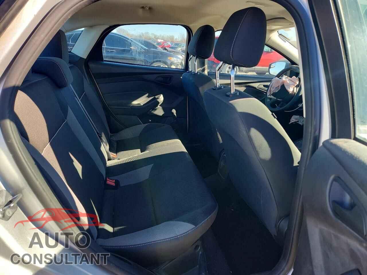 FORD FOCUS 2014 - 1FADP3E21EL428695
