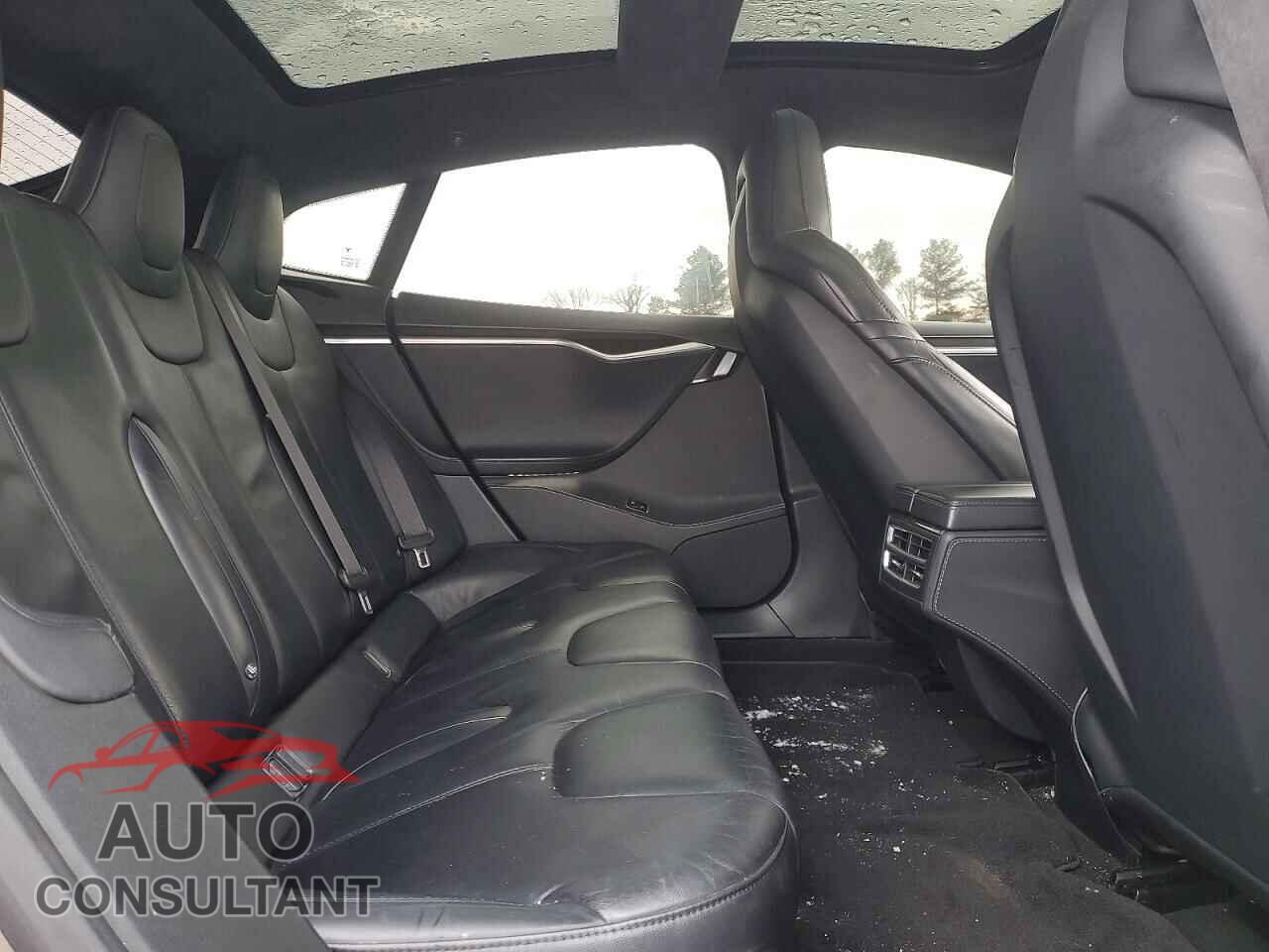 TESLA MODEL S 2015 - 5YJSA1E26FF106145