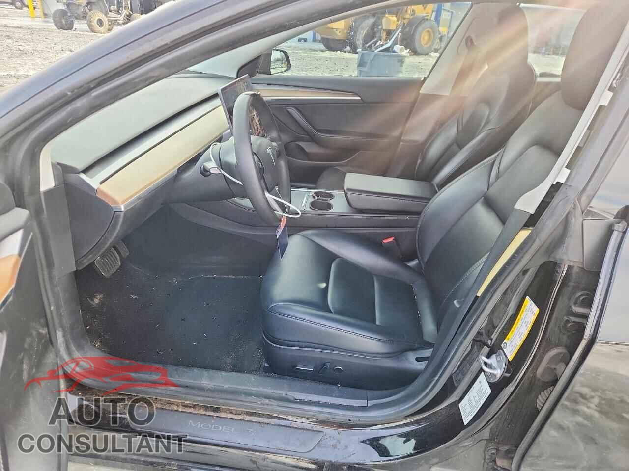 TESLA MODEL 3 2021 - 5YJ3E1EA2MF047009