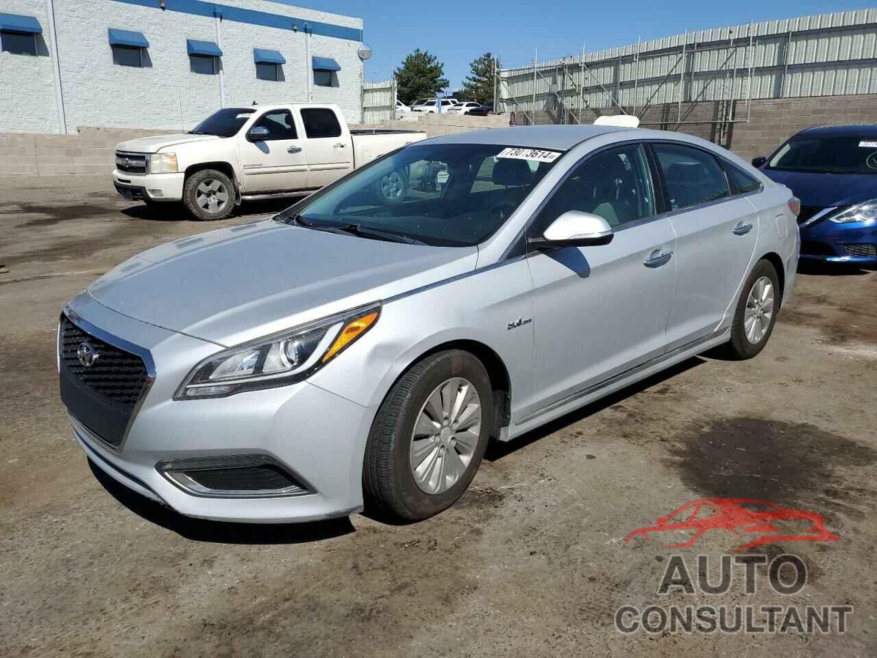 HYUNDAI SONATA 2017 - KMHE24L17HA059589