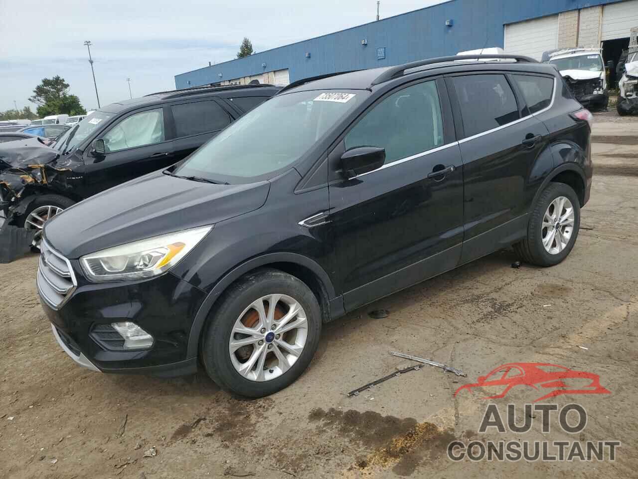 FORD ESCAPE 2017 - 1FMCU0GD7HUE70844