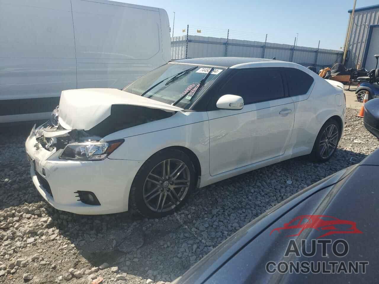 TOYOTA SCION 2013 - JTKJF5C77D3054725