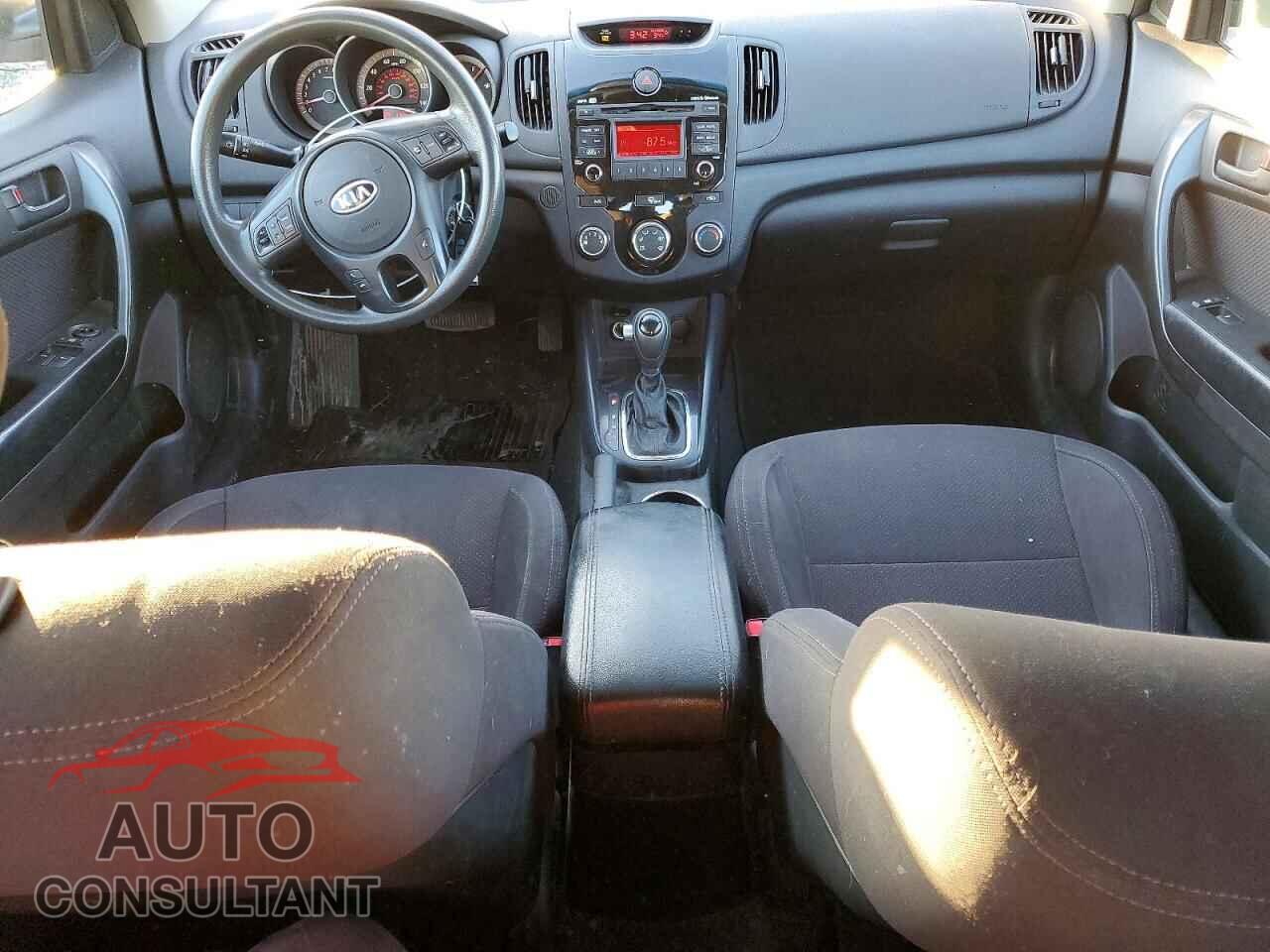 KIA FORTE 2012 - KNAFU6A28C5572911