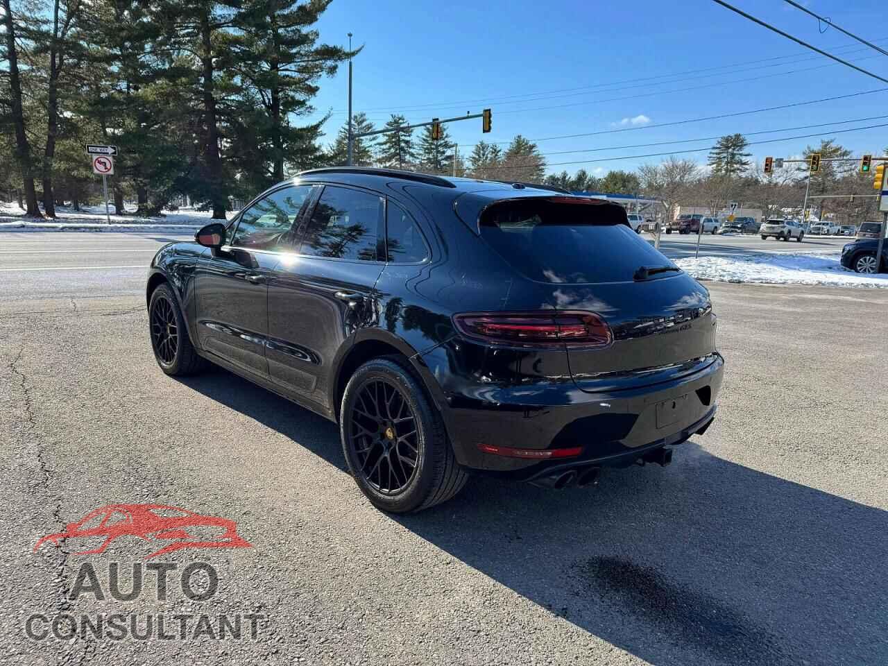 PORSCHE MACAN 2017 - WP1AG2A55HLB56520