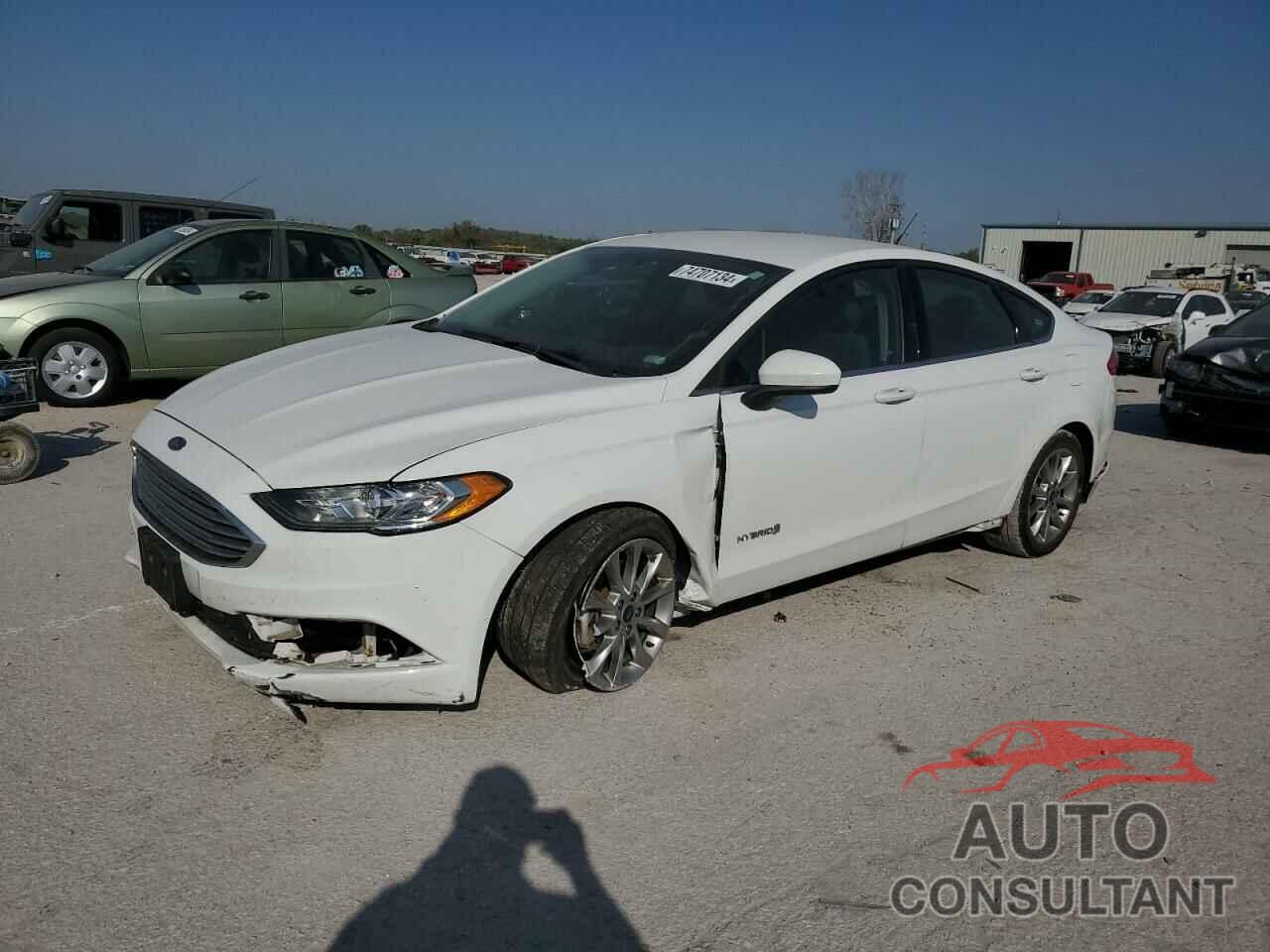 FORD FUSION 2017 - 3FA6P0LU1HR237859