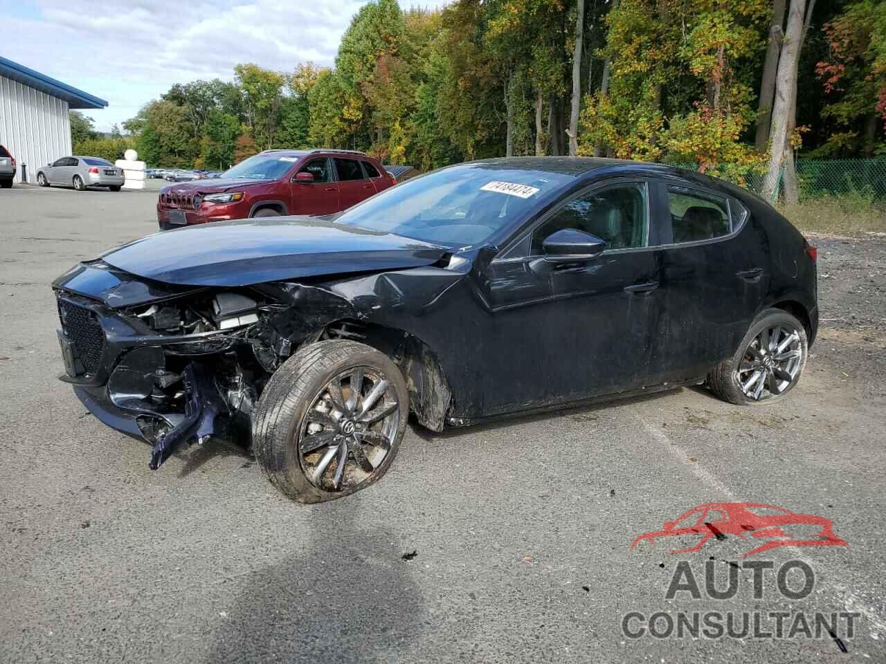 MAZDA 3 2023 - JM1BPAKM1P1613856