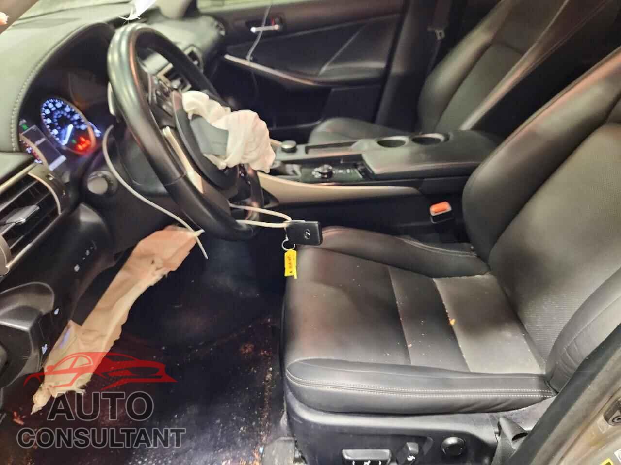 LEXUS IS 2014 - JTHCF1D27E5004441