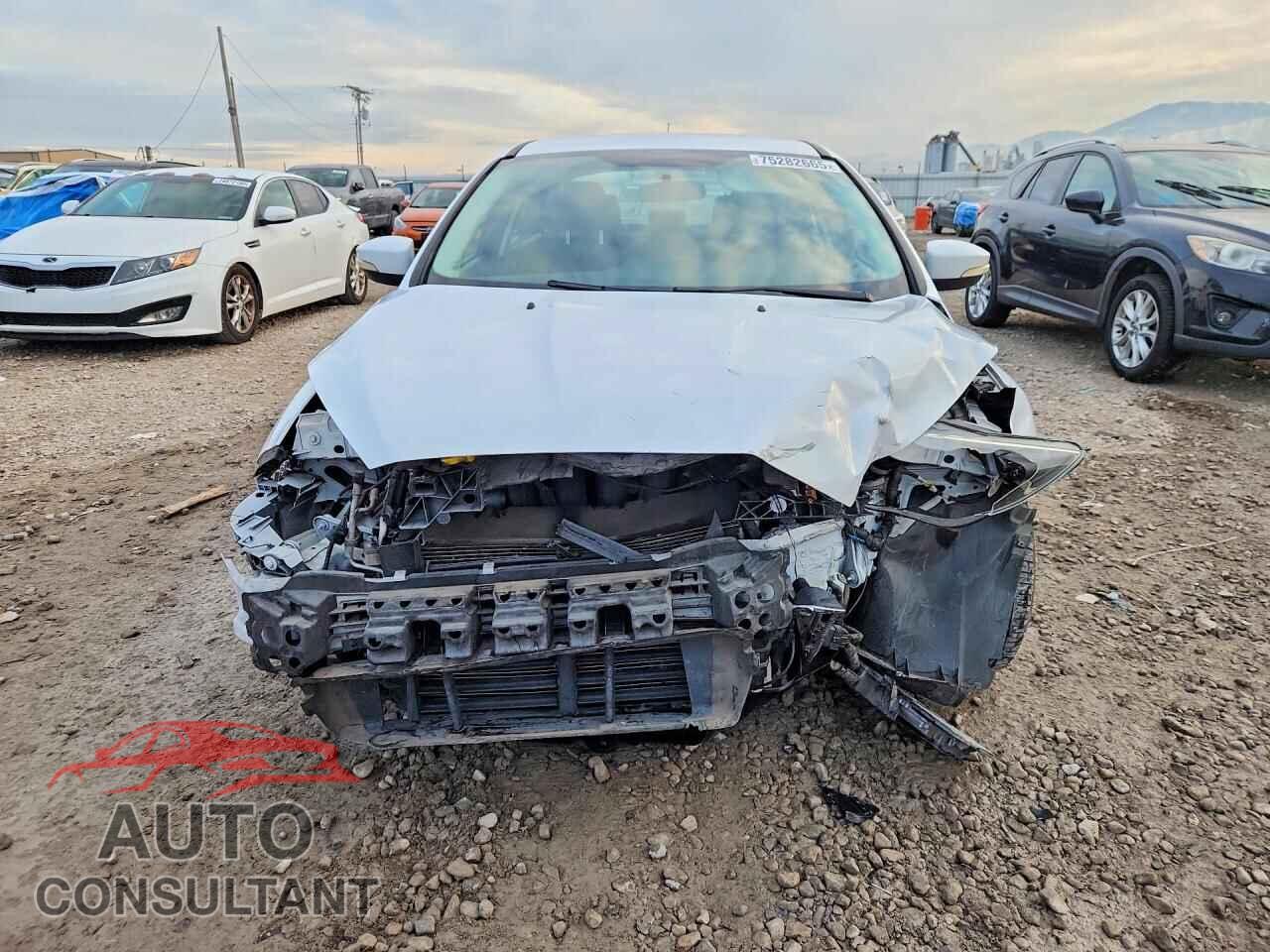 FORD FOCUS 2015 - 1FADP3F25FL207536