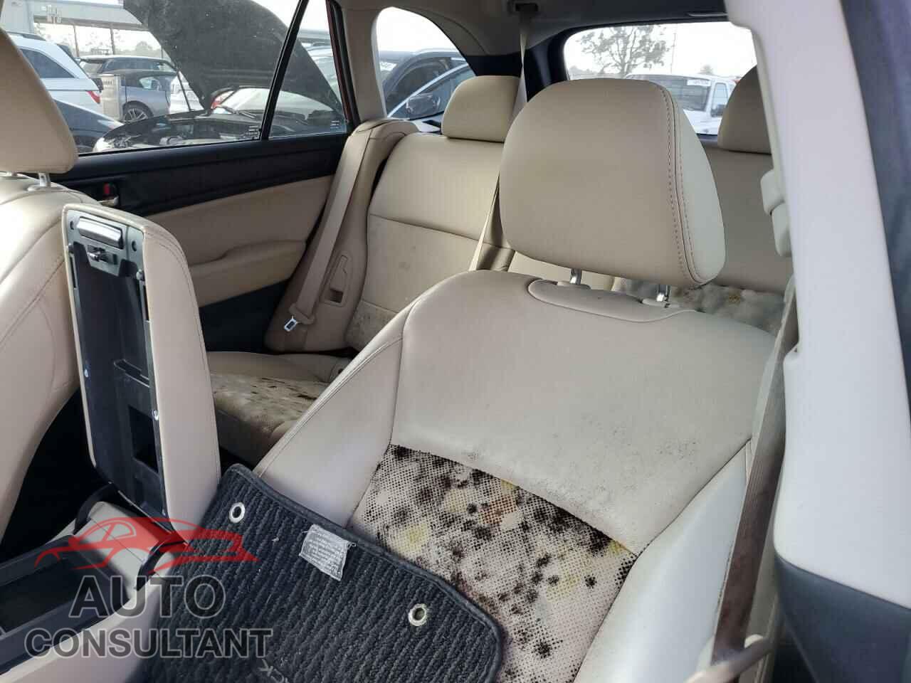 SUBARU OUTBACK 2017 - 4S4BSENC7H3438961