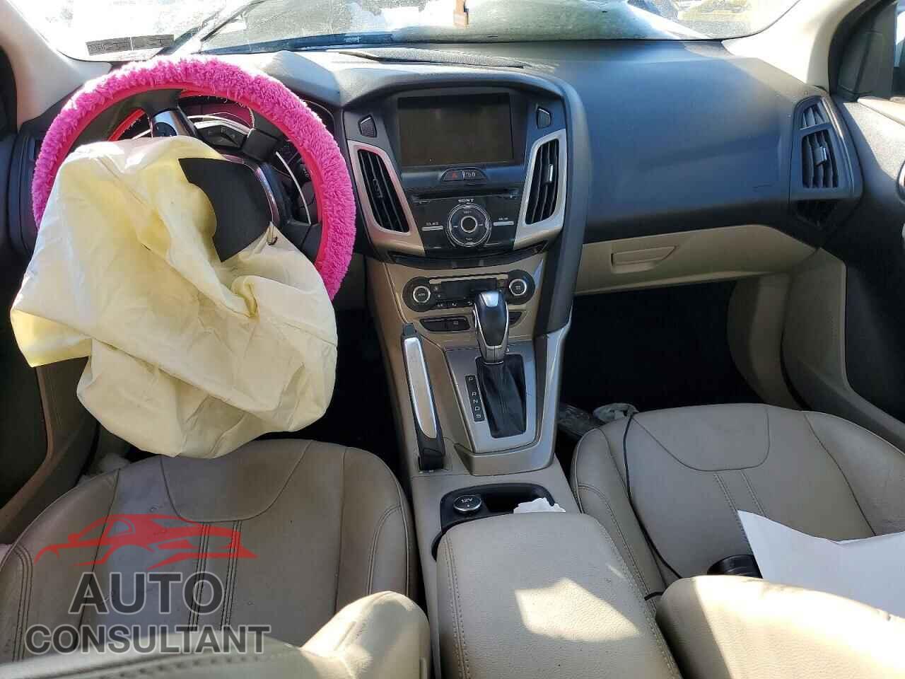FORD FOCUS 2012 - 1FAHP3M23CL200097