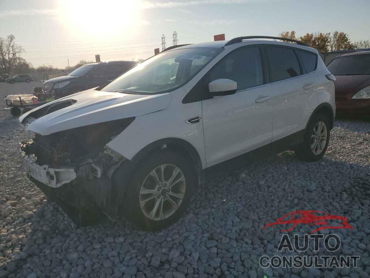 FORD ESCAPE 2017 - 1FMCU0GDXHUD18105