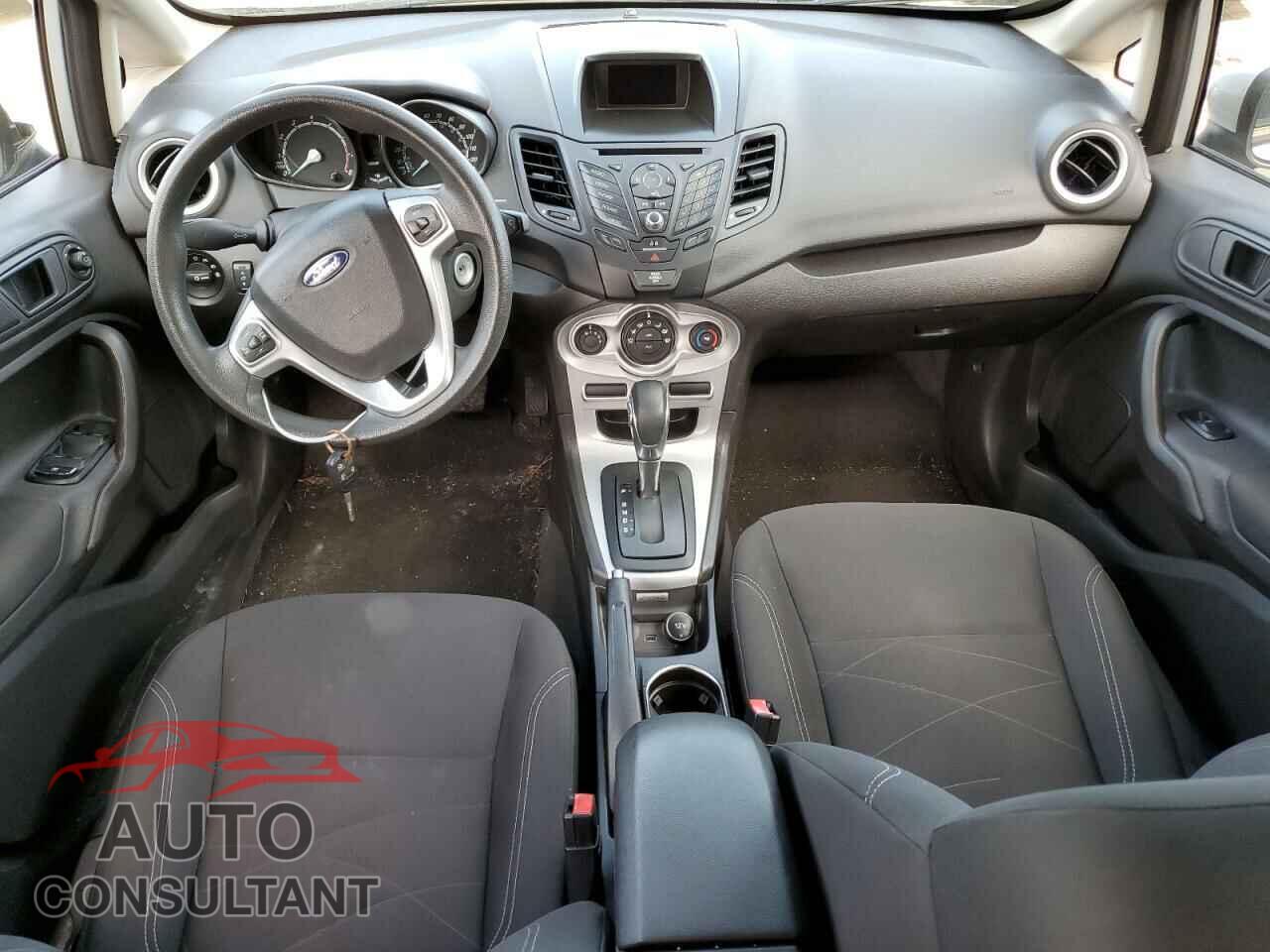 FORD FIESTA 2019 - 3FADP4EJ8KM123878