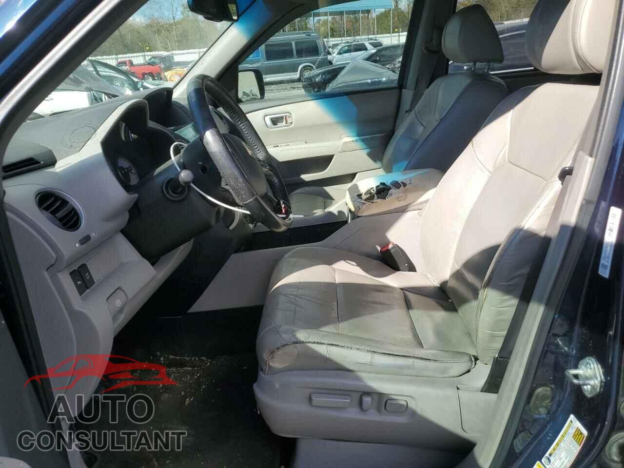 HONDA PILOT 2011 - 5FNYF3H92BB014122