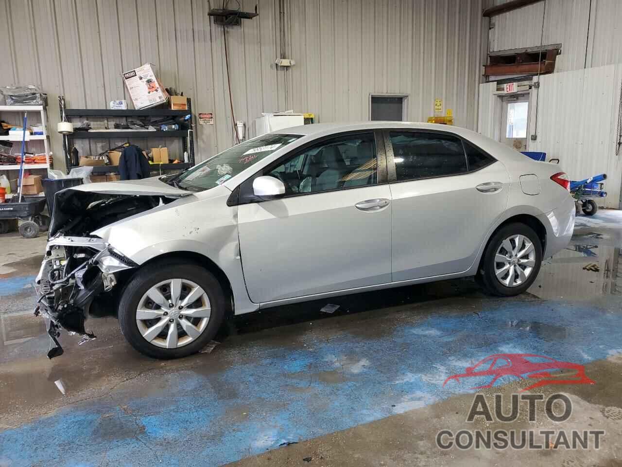 TOYOTA COROLLA 2015 - 5YFBURHE7FP318696